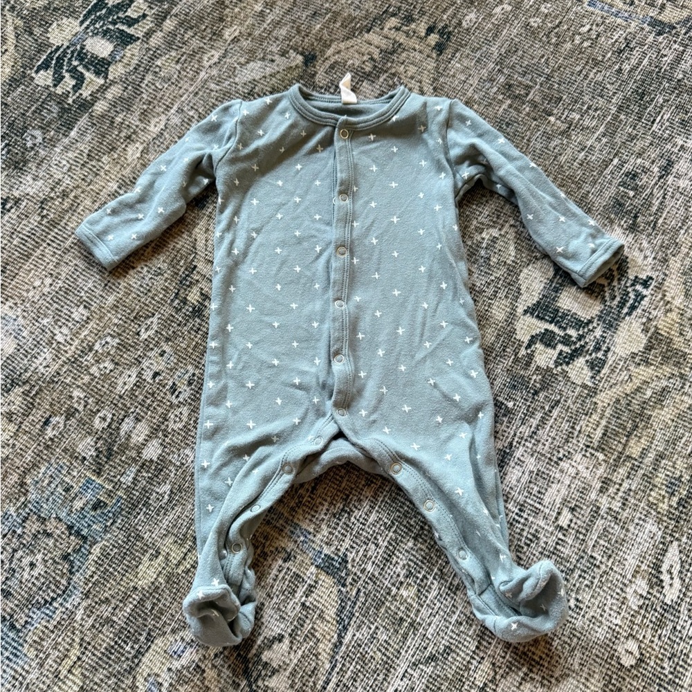 Quincy Mae Baby Footed One-Piece in Sage with Star Print